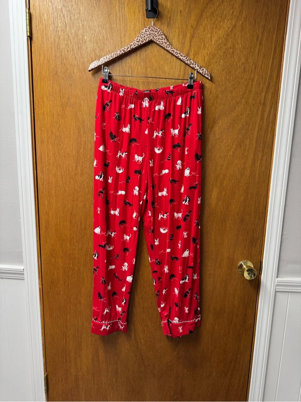 Kate Spade New York Holiday Cozy Jersey Pajama Set Cats Dogs Red Multi Large NEW